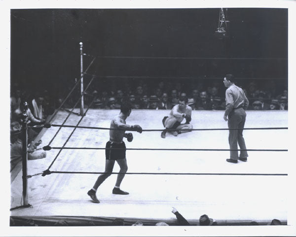 SCHMELING, MAX-MICKEY WALKER WIRE PHOTO (1932-1ST KNOCKDOWN)