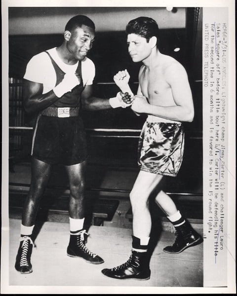 CARTER, JIMMY-LAURO SALAS WIRE PHOTO (SQUARING OFF-1952)