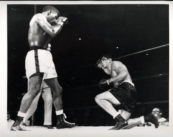 PATTERSON, FLOYD-ROY HARRIS WIRE PHOTO (1958-12TH ROUND END OF FIGHT)