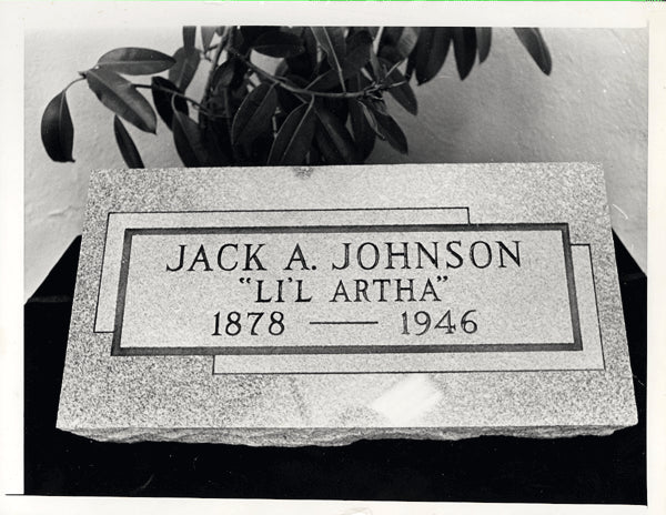 JOHNSON, JACK WIRE PHOTO (GRAVE MARKER) – JO Sports Inc.
