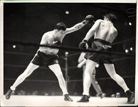 BRADDOCK, JIMMY-TOMMY FARR WIRE PHOTO (1938-1ST ROUND)