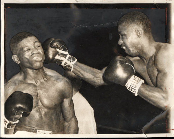 BASSETT, PERCY-TEDDY "REDTOP" DAVIS WIRE PHOTO (1954)