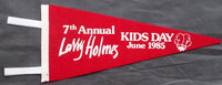 HOLMES, LARRY SOUVENIR PENNANT (1985)