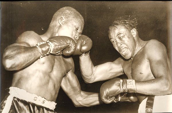 GAVILAN, KID-JOHNNY SAXTON WIRE PHOTO (1954)