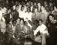 ROBINSON, SUGAR RAY & OTHERS ORIGINAL GROUP PHOTO (1940'S-BY SALAS)