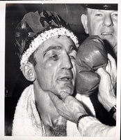 BASILIO, CARMEN ORIGINAL TYPE 1 WIRE PHOTO (1955-SECOND DEMARCO FIGHT)