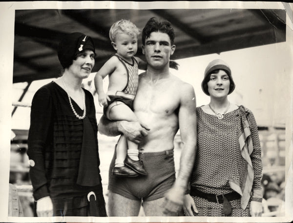 STRIBLING, YOUNG & FAMILY WIRE PHOTO (1929)