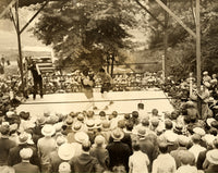 TUNNEY, GENE TRAINING WIRE PHOTO (1926-PREPARING FOR DEMPSEY)