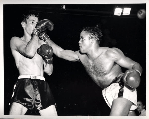 TURNER, GIL-BOBBY DYKES WIRE PHOTO (1952)