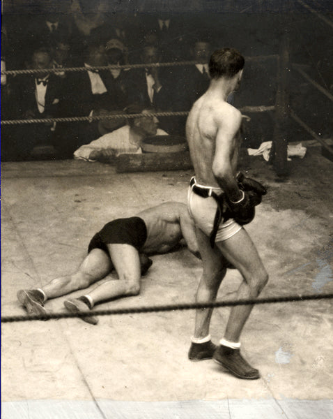 CRIQUI, EUGENE-JOE FOX WIRE PHOTO (1922-END OF FIGHT)