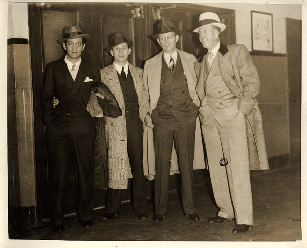 LEONARD, BENNY ANTIQUE PHOTO (POSING WITH KEARNS< RUNYON & HAYES)