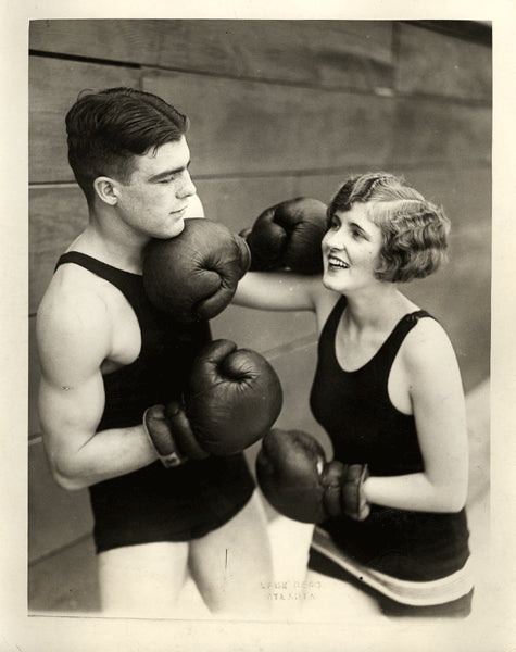 STRIBLING, YOUNG WIRE PHOTO (1925-WITH MISS ATLANTA)