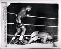MIMS, HOLLY-SPIDER WEBB WIRE PHOTO (1958-6TH ROUND-WEBB DOWN)