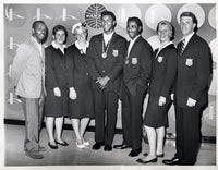 CLAY, CASSIUS 1960 OLYMPIC WIRE PHOTO (POSING WITH GOLD MEDALISTS)