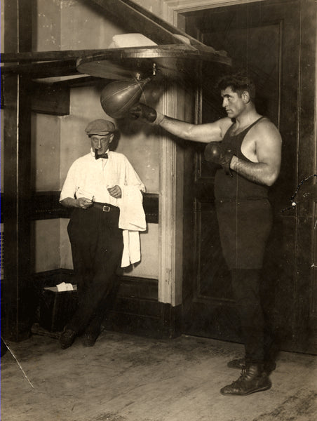 FIRPO, LUIS & TRAINER JIMMY DEFOREST WIRE PHOTO (1923-TRAINING FOR DEMPSEY)