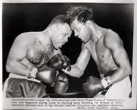 ROBINSON, SUGAR RAY-RALPH "TIGER" JONES WIRE PHOTO (1955)