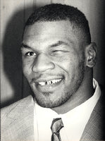 TYSON, MIKE WIRE PHOTO (1987 IN ENGLAND)