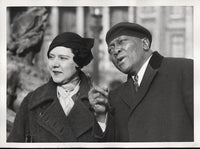 JOHNSON, JACK & WIFE WIRE PHOTO (1933-IN PARIS)