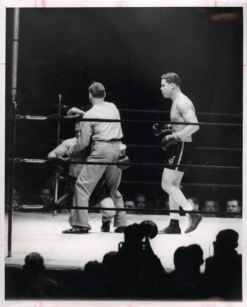 LOUIS, JOE-TONY GALENTO WIRE PHOTO (1939-END OF FIGHT)