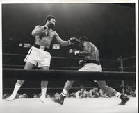 ALI, MUHAMMAD-FLOYD PATTERSON II WIRE PHOTO (1972)