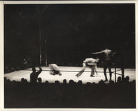 LOUIS, JOE-MAX SCHMELING II WIRE PHOTO (1938-END OF FIGHT WITH TOWEL THROWN IN)