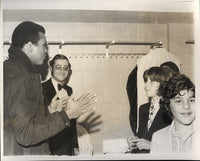 ALI, MUHAMMAD WIRE PHOTO (1974 BEFORE 2ND FRAZIER FIGHT MEETING JOHN KENNEDY JR.)