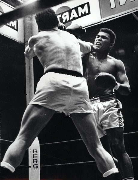 ALI, MUHAMMAD-KARL MILDENBERGER ORIGINAL PHOTO (1966)