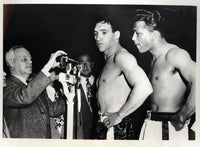 ROBINSON, SUGAR RAY-GENE FULLMER WIRE PHOTO (1957-WEIGH IN)