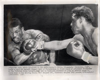 HART, GARNETT "SUGAR"-WILLIE "PINEAPPLE" STEVENSON WIRE PHOTO (1957-1ST ROUND)