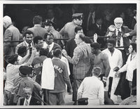 ALI, MUHAMMAD-FLOYD PATTERSON II WIRE PHOTO (1972-END OF FIGHT)