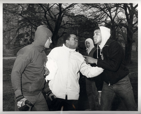 ALI, MUHAMMAD-ZORA FOLLEY WIRE PHOTO (1967-PRE FIGHT)
