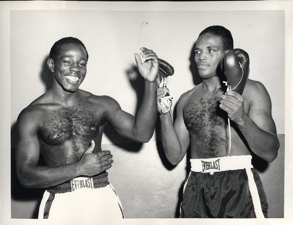 LOGART, ISAAC-GIL TURNER WIRE PHOTO (1955-PRE FIGHT)