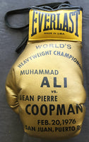 ALI, MUHAMMAD-JEAN PIERRE COOPMAN SOUVENIR GLOVE (1976)