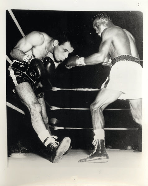 BROWN, JOE-RALPH DUPAS WIRE PHOTO (1958-8TH ROUND)