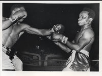 MOORE, DAVEY-HOGAN "KID" BASSEY WIRE PHOTO (19591ST ROUND)