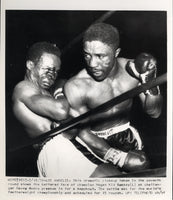 MOORE, DAVEY-HOGAN "KID" BASSEY WIRE PHOTO (1959)