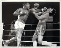 TYSON, MIKE-JOHN ALDERSON ORIGINAL TYPE 1 PHOTO (1985-PSA/DNA)