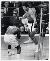 ALI, MUHAMMAD-JOE FRAZIER II WIRE PHOTO (1974)