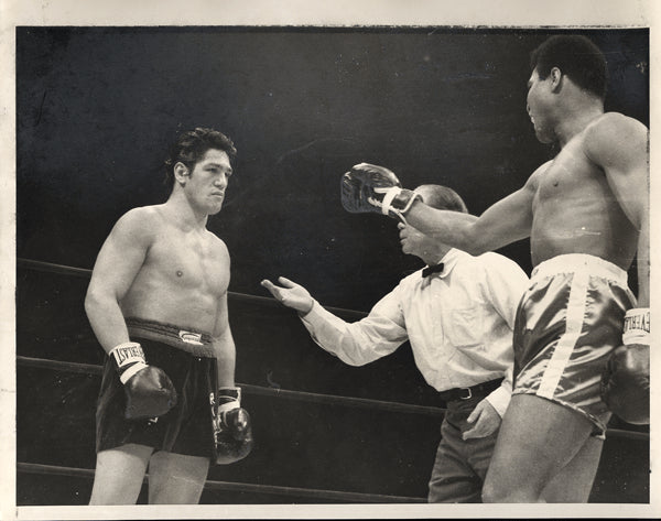 ALI, MUHAMMAD-OSCAR BONAVENA WIRE PHOTO (1970-1ST ROUND)