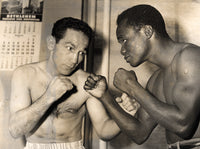 PEP, WILLIE-HOGAN "KID" BASSEY WIRE PHOTO (1958-WEIGHING IN)