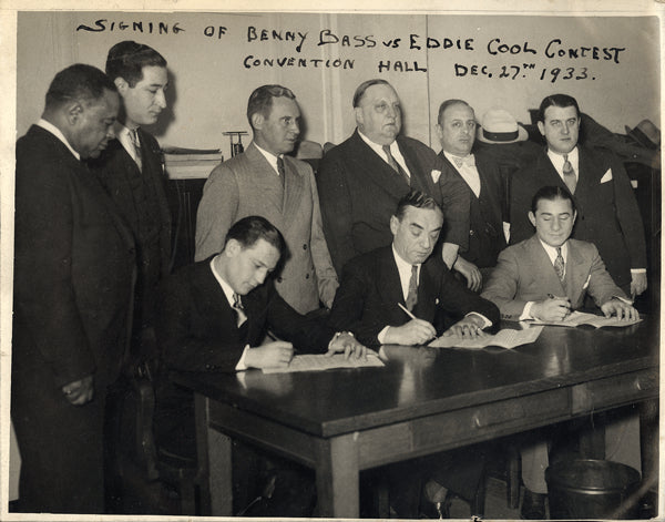 BASS, BENNY-EDDIE COOL WIRE PHOTO (1933-SIGNING FOR FIGHT)