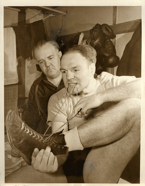 BURMAN, CLARENCE "RED" WIRE PHOTO (1941-TRAINING FOR JOE LOUIS)