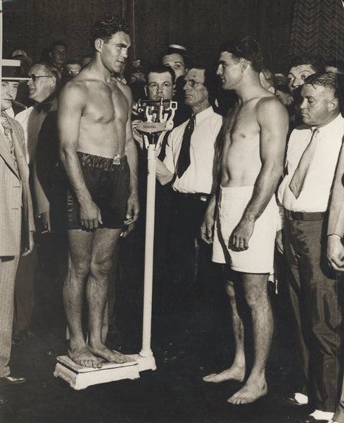 SCHMELING, MAX-YOUNG STRIBLING WIRE PHOTO (1931-WEIGHING IN)