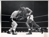 ROBINSON, SUGAR RAY-CARMEN BASILIO II WIRE PHOTO (1958)