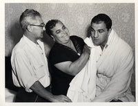 MARCIANO, ROCKY & HIS PARENTS ORIGINAL PHOTO (1952)