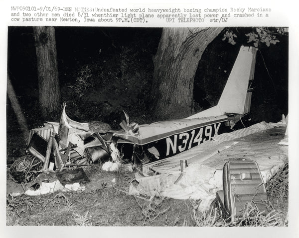 MARCIANO, ROCKY AIRPLANE CRASH WIRE PHOTO (1969)