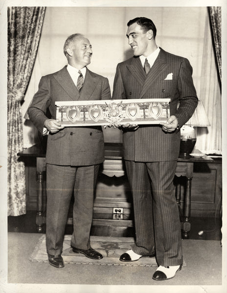 CARNERA, PRIMO WIRE PHOTO (1933-RECEIVING CHAMPIONSHIP BELT)