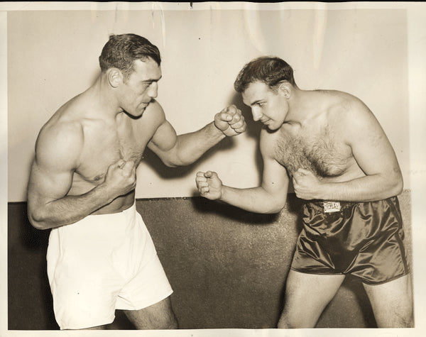 CARNERA, PRIMO-RAY IMPELLITIERE WIRE PHOTO (1935-SQUARING OFF AT WEIGH IN)