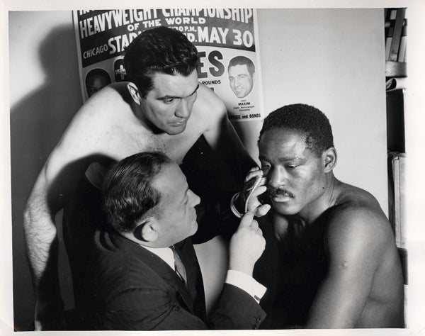 CHARLES, EZZARD-JOEY MAXIM WIRE PHOTO (1951-PRE FIGHT PHYSICAL)