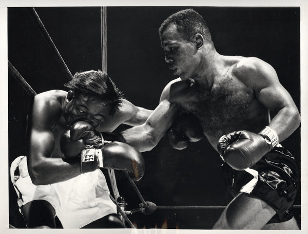 GAVILAN, KID-RALPH "TIGER" JONES WIRE PHOTO (1953-3RD ROUND)